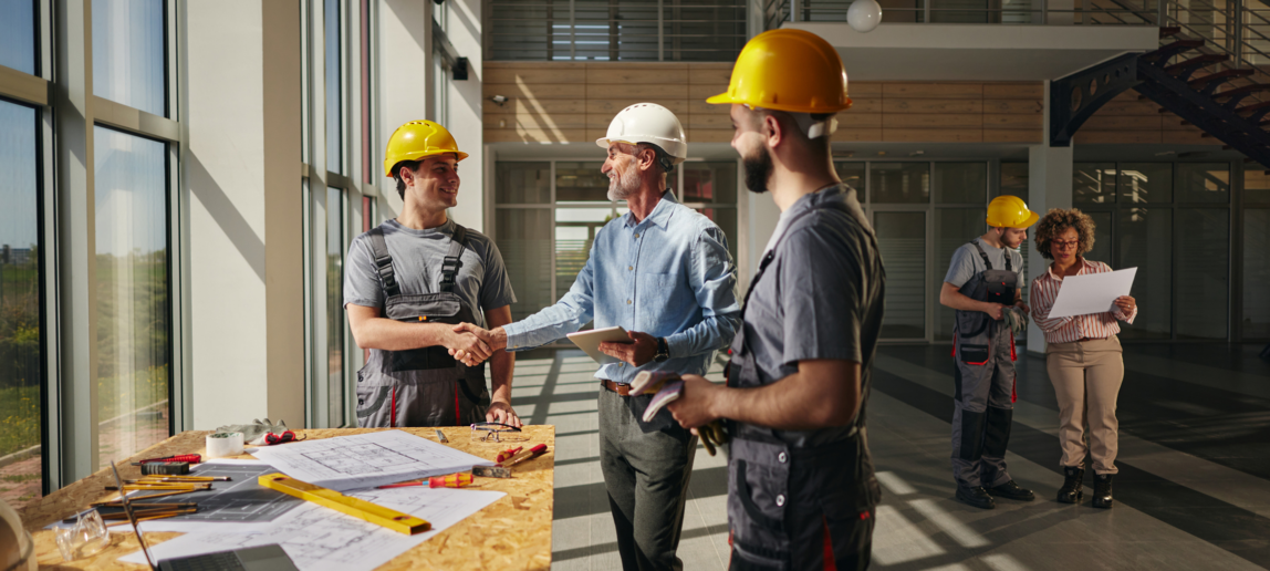 Construction manager with group